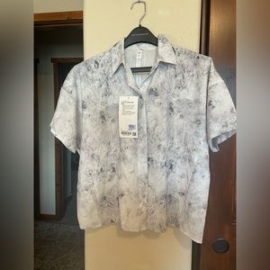 Lululemon button up size 6 new with tags